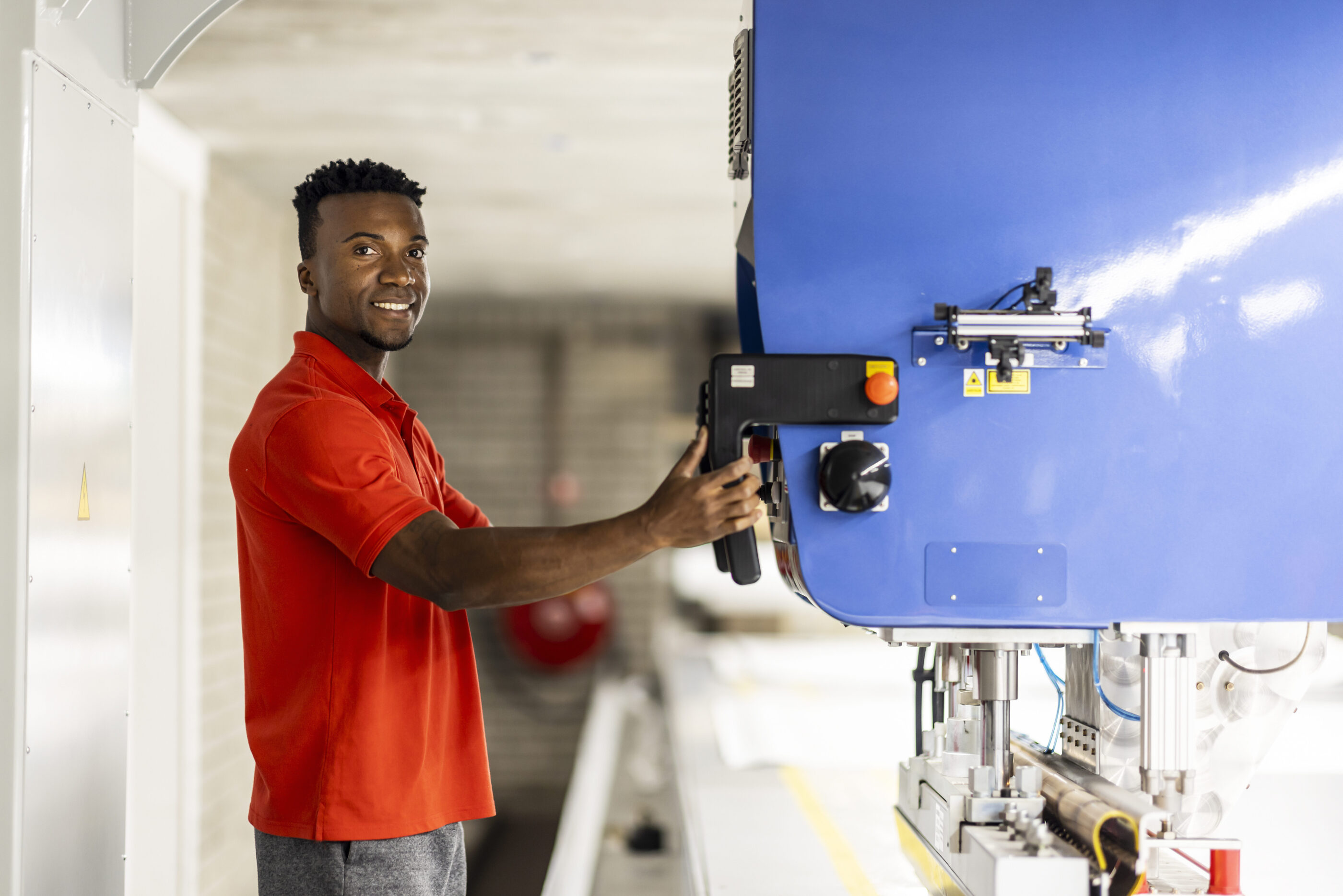 Dami Koledoye productie